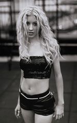 Christina_Aguilera_by_Lord_Golberg_(26).jpg